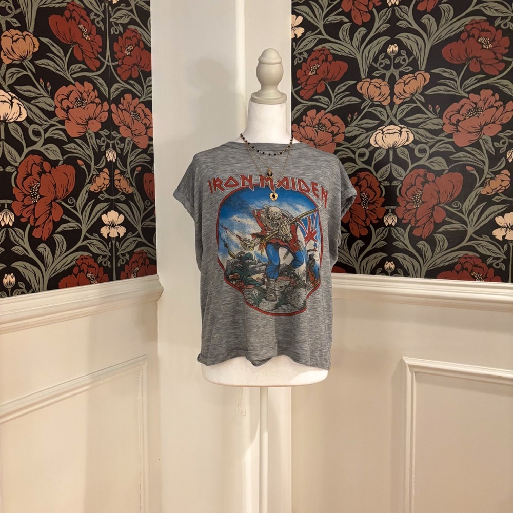 Vintage 1983 Iron Maiden Graphic Tee ๐ฌ๐ง - Picture 2 of 8